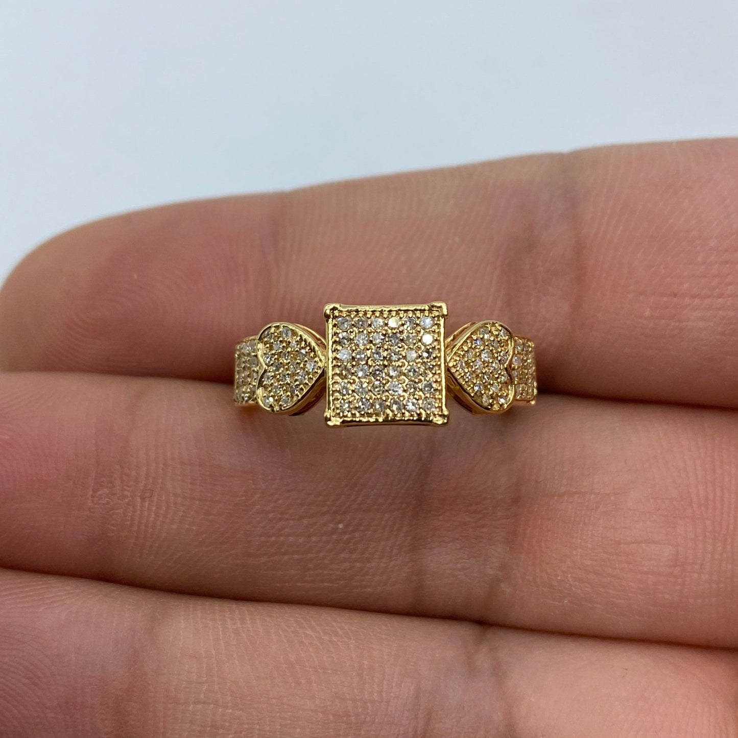 10K Aurora Diamond Hearts Engagement Ring