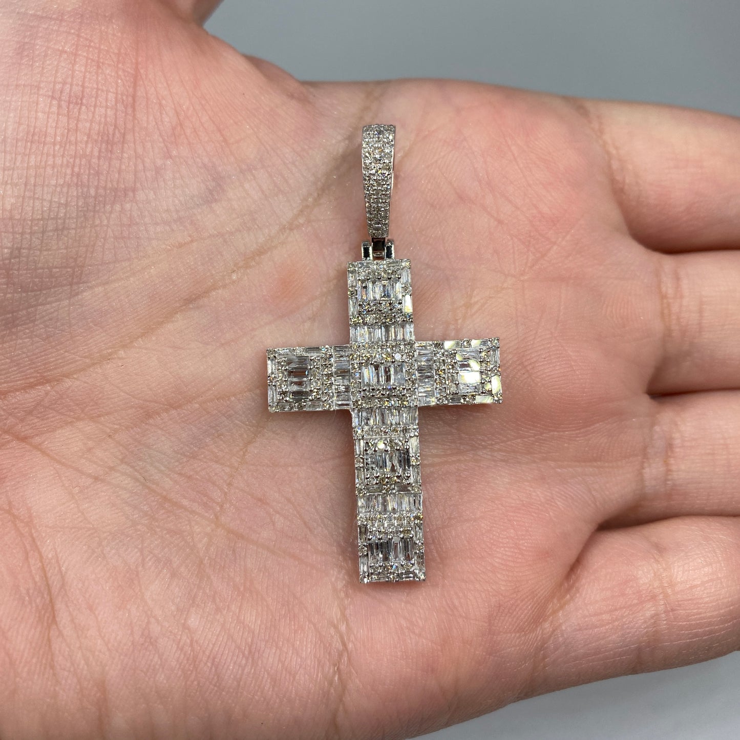 10K Cross 3D Baguette Diamond Pendant