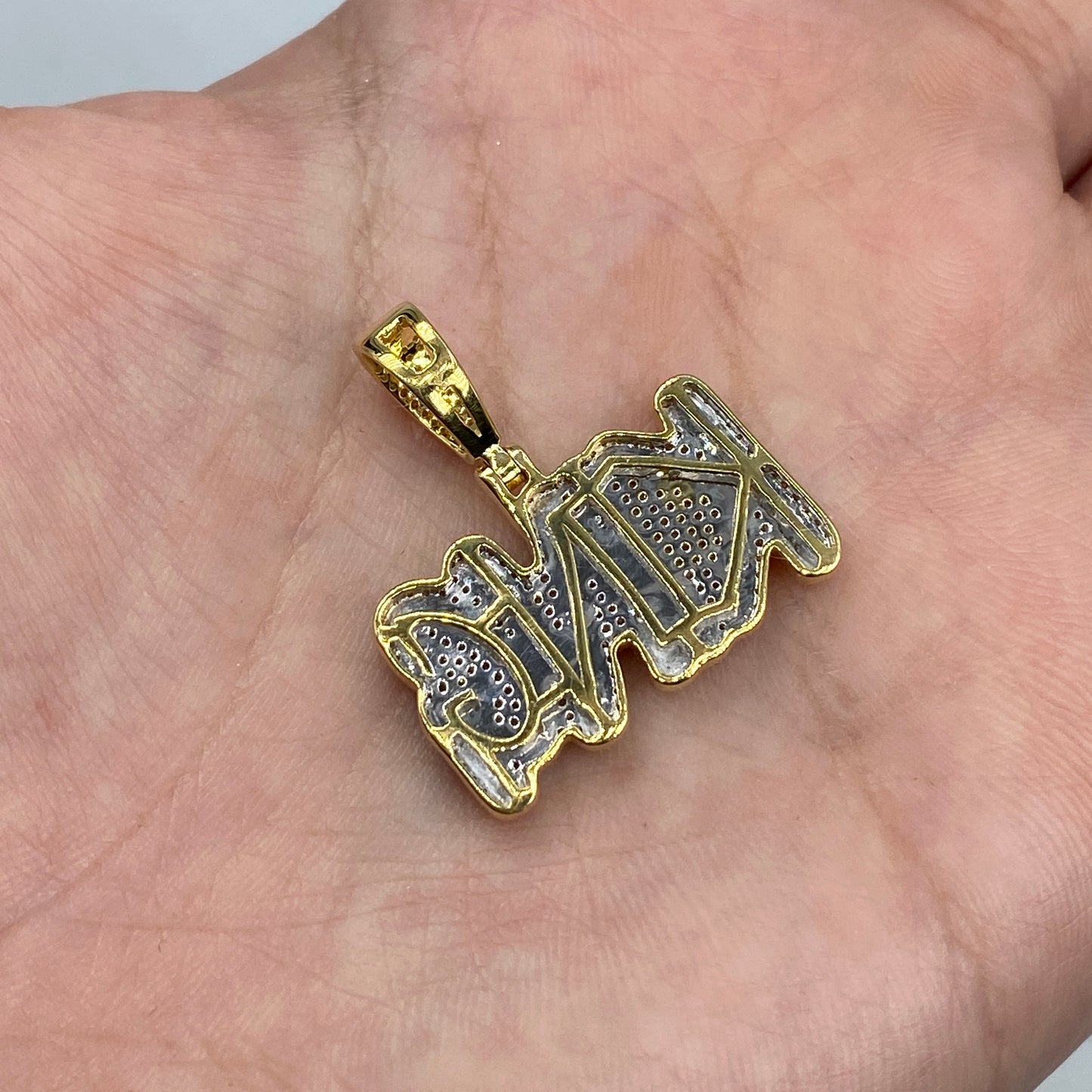 10K King Name Plate Diamond Pendant