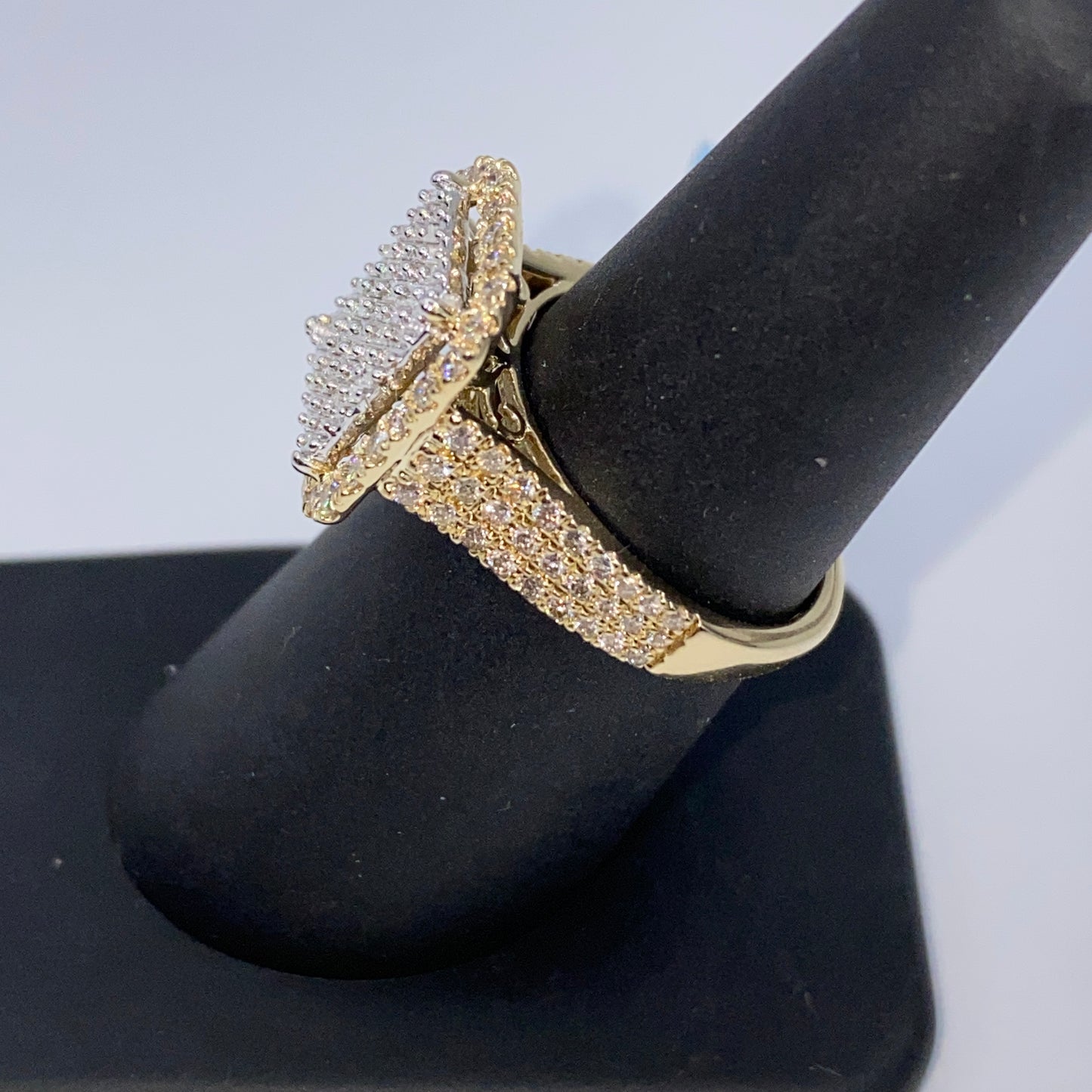 14K Rain Box Halo Diamond Baguette Ring