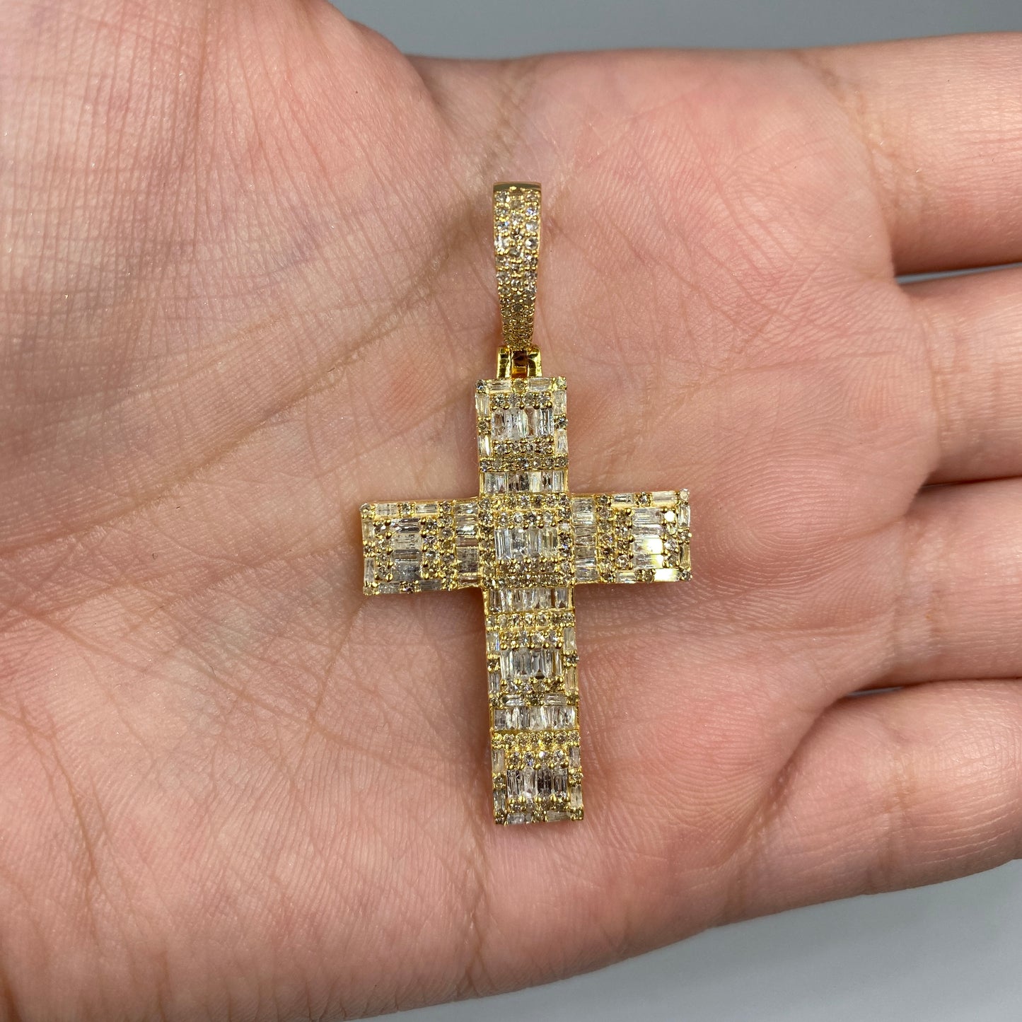 10K Cross 3D Baguette Diamond Pendant