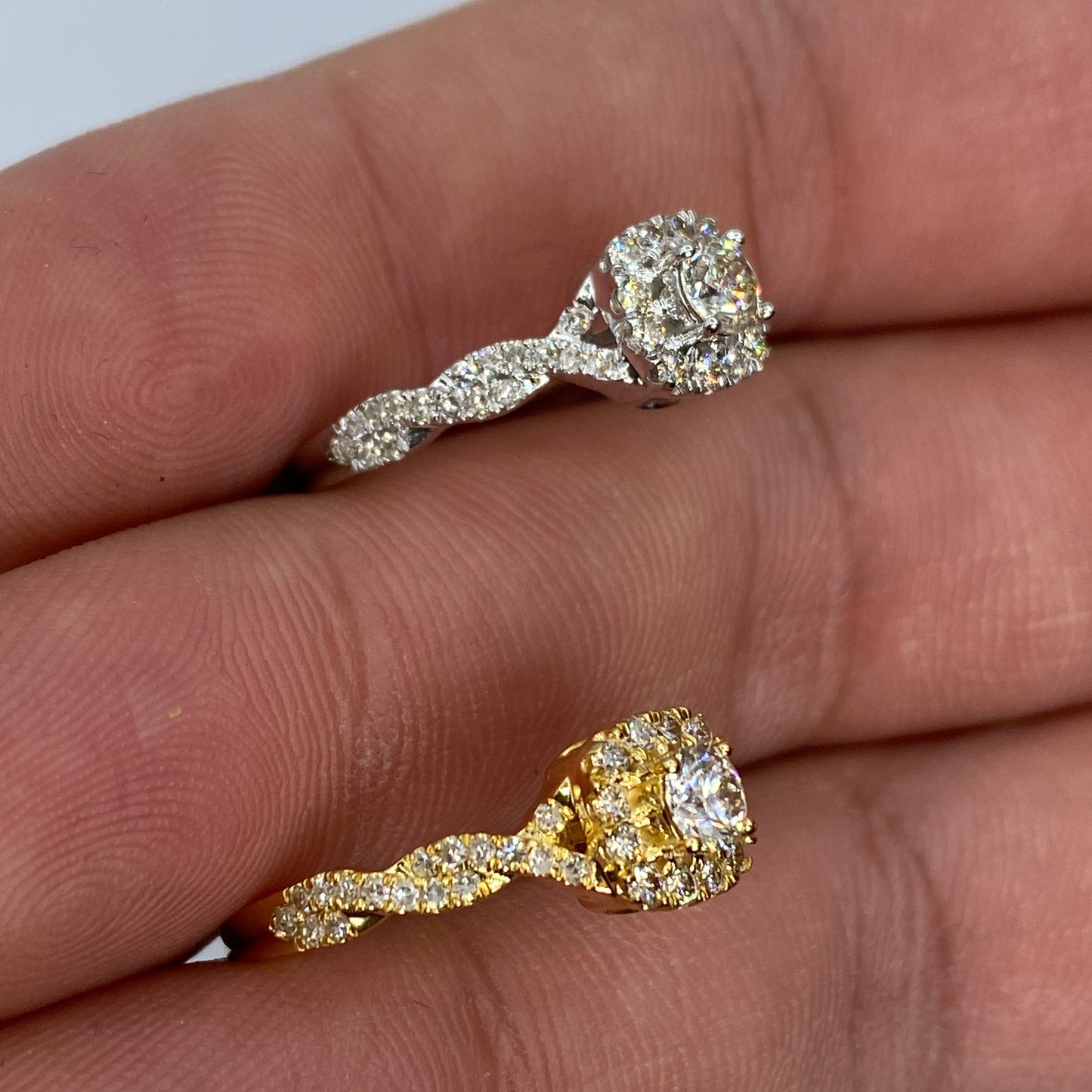 14K Large Center Stone Spiral Diamond Engagement Ring