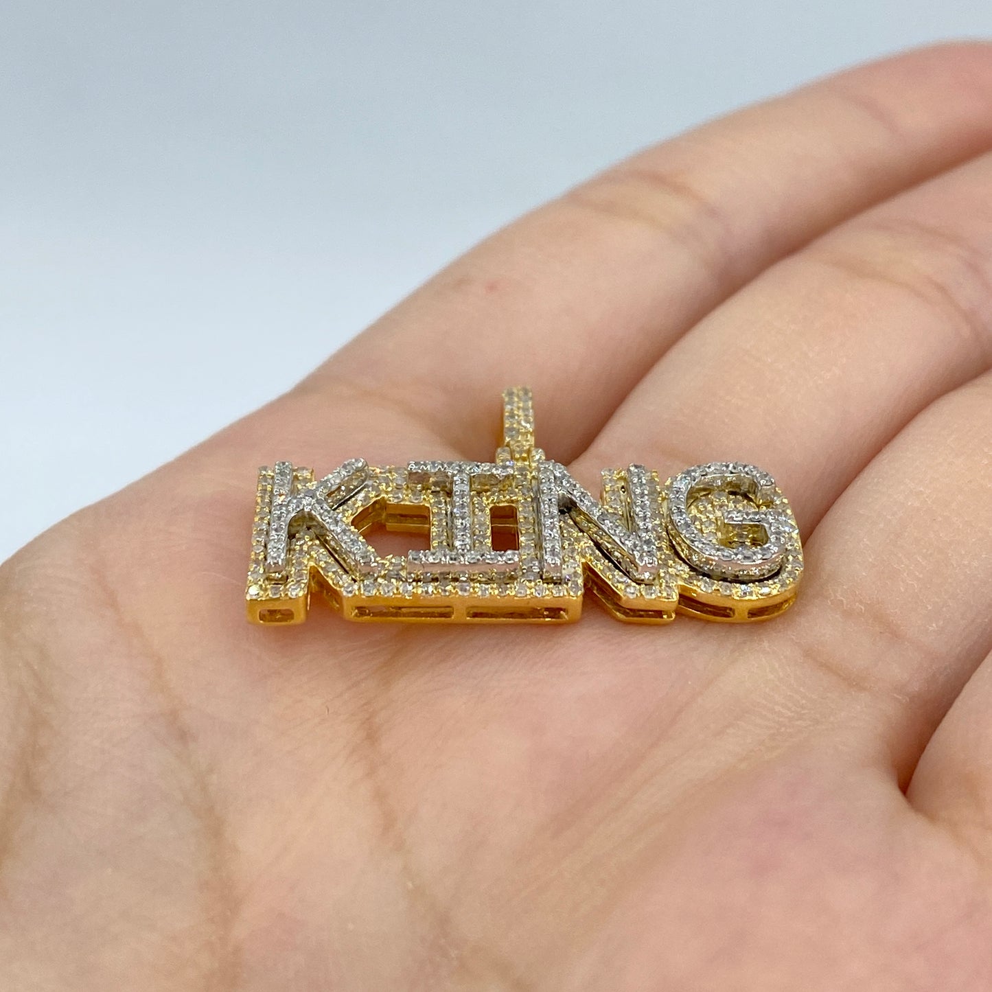10K King Name Plate Pendant