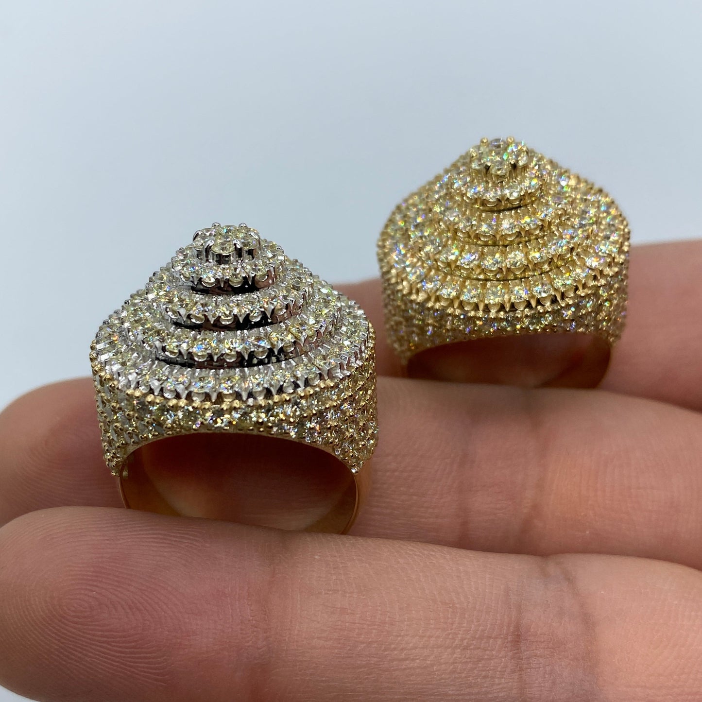10K Jumbo Circle Cake Diamond Ring
