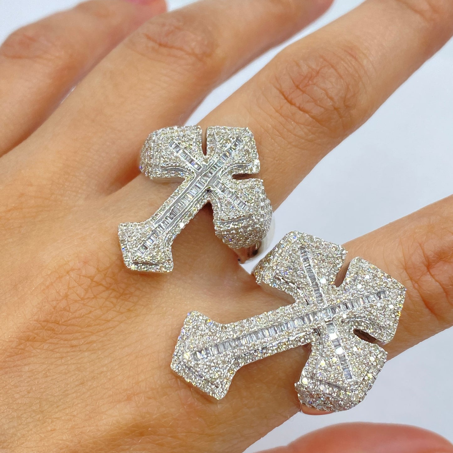 10K Bold Cross Diamond Ring