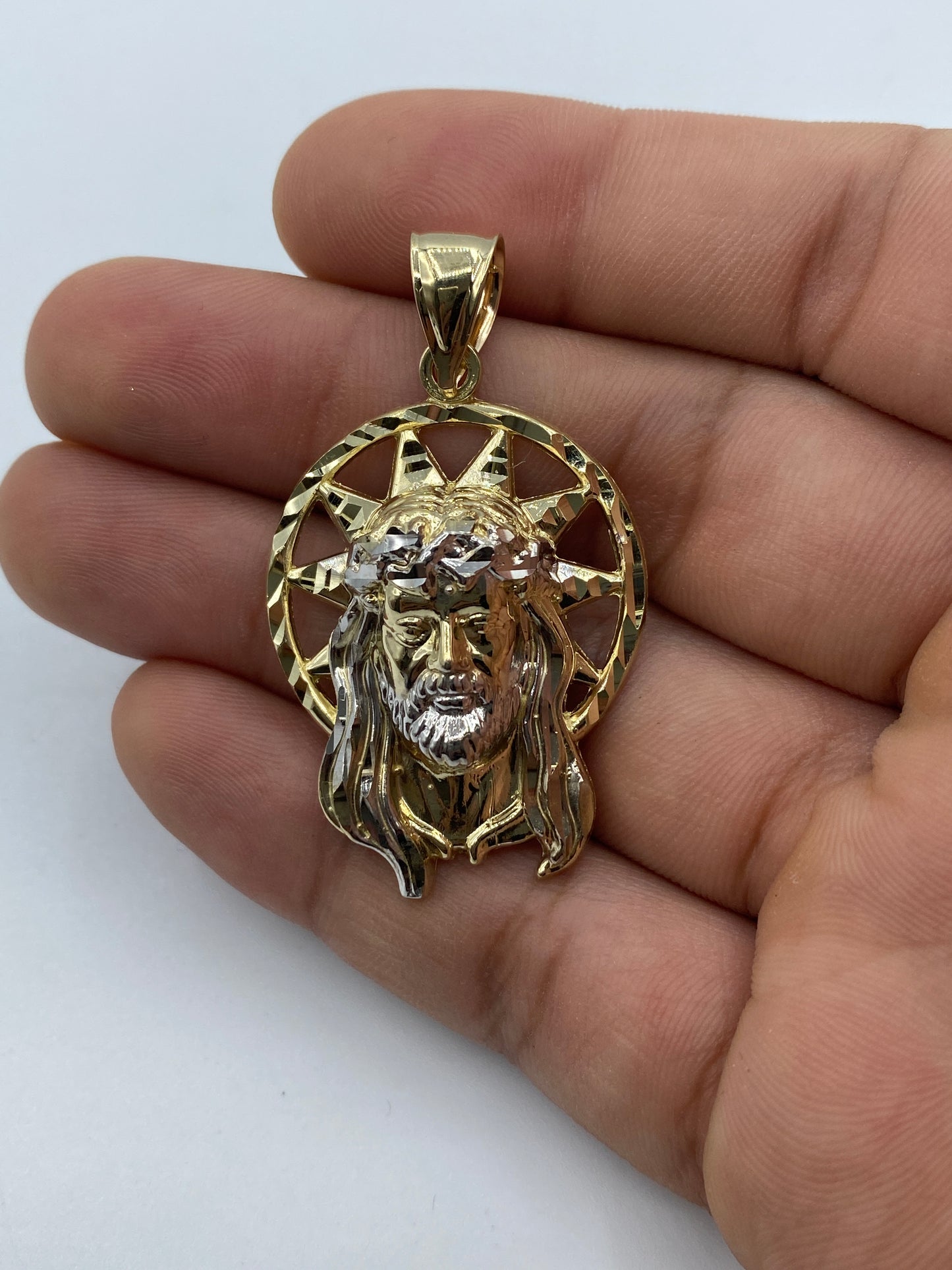 14K Jesus Head With Halo Pendant 2.0"