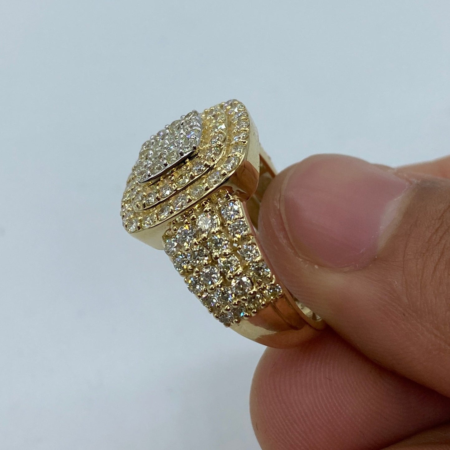 10K Square Elegant Diamond Ring
