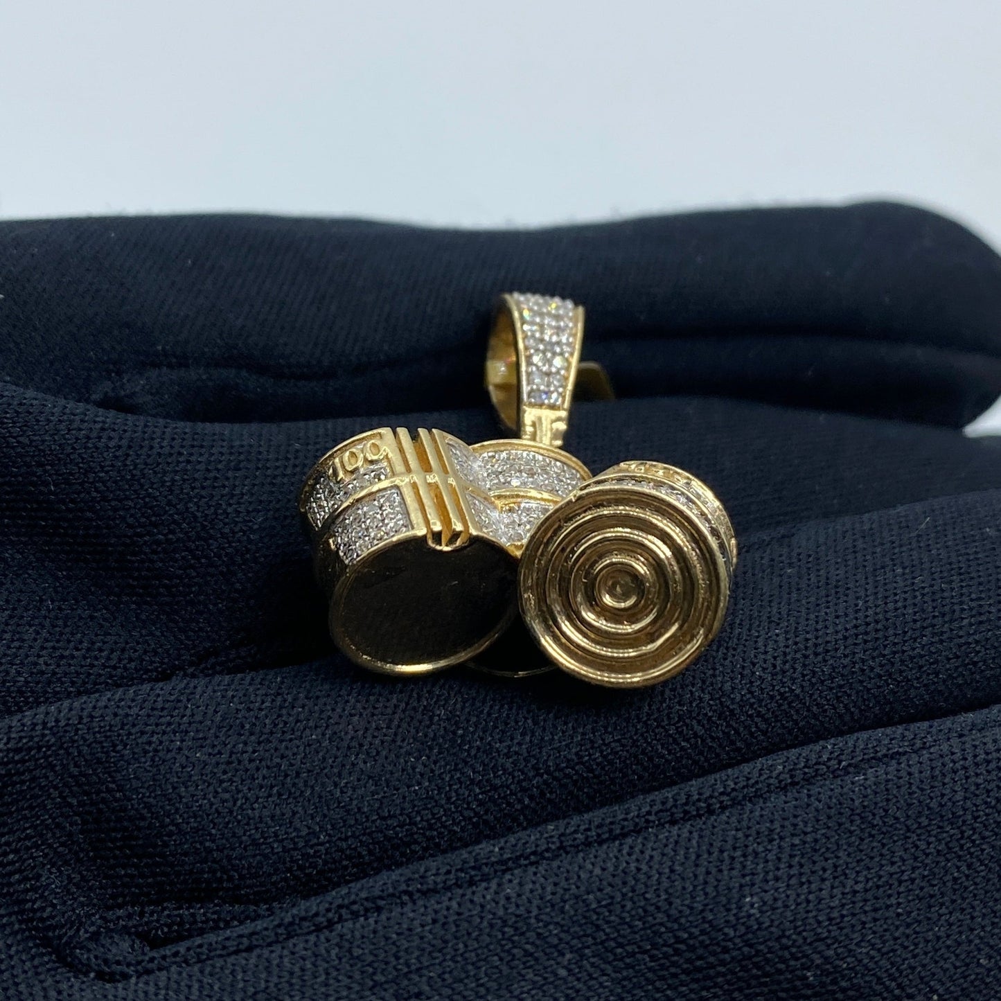 10k Bundles of Cash Pendant