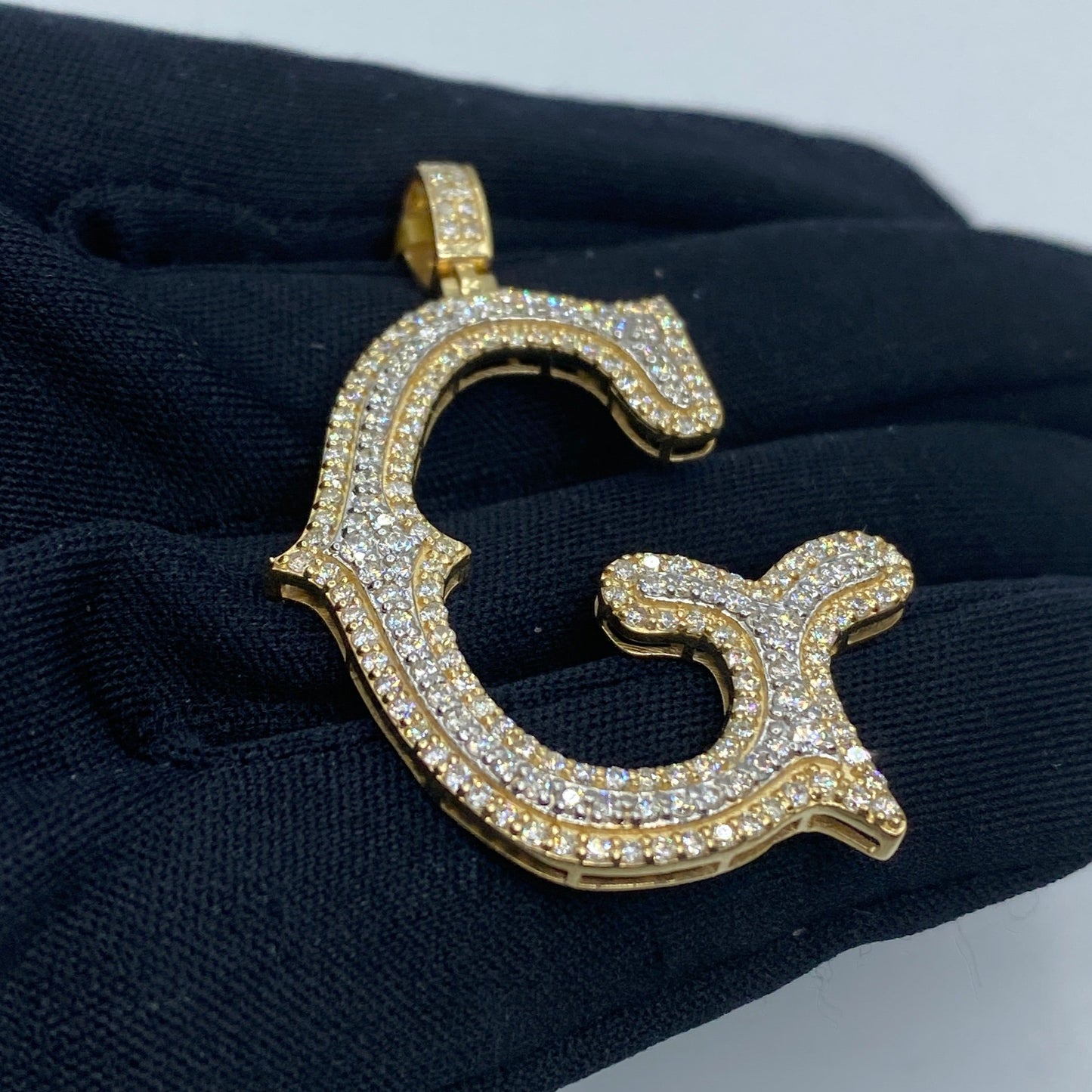 Initial G Old English Pendant
