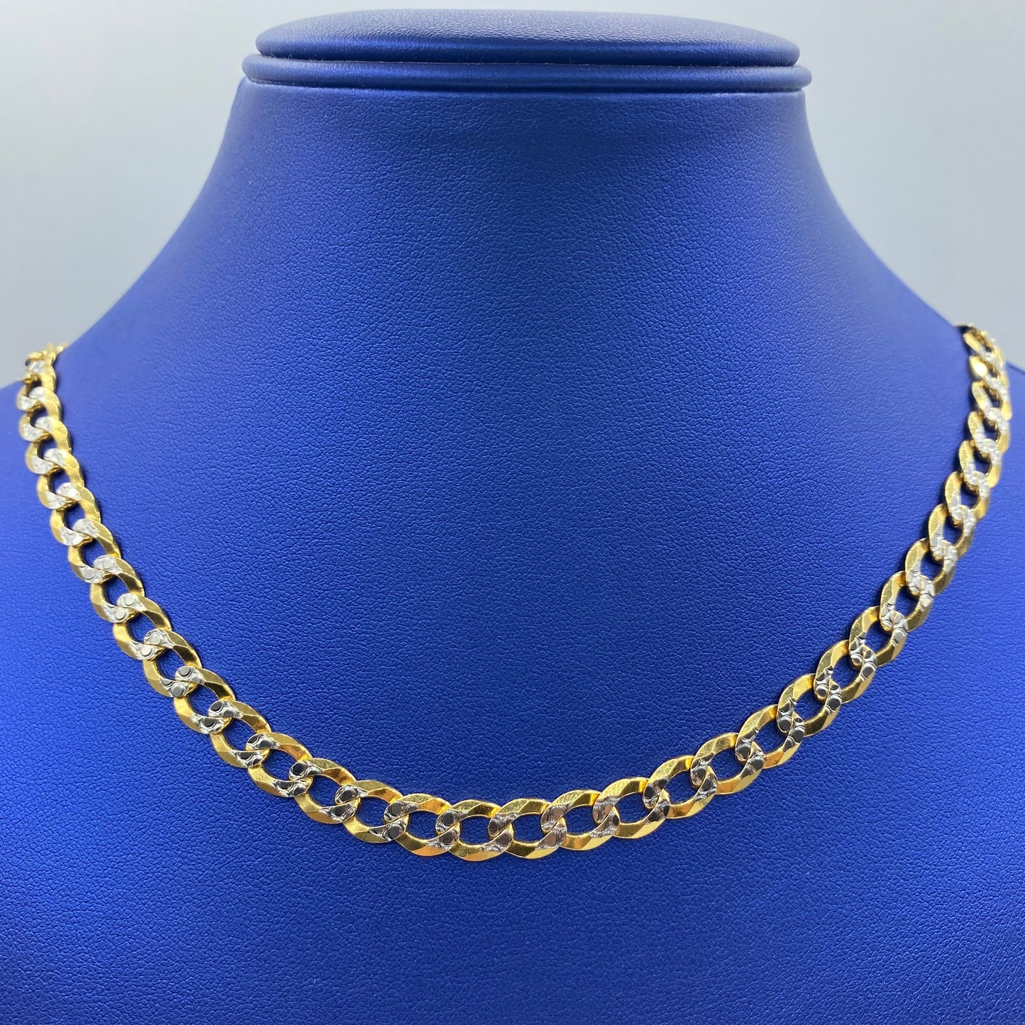 14K 8.5MM Flat Cuban Link Chain 20-26"