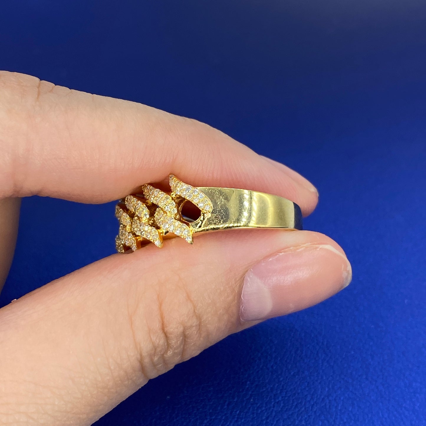10K Thorn Diamond Ring