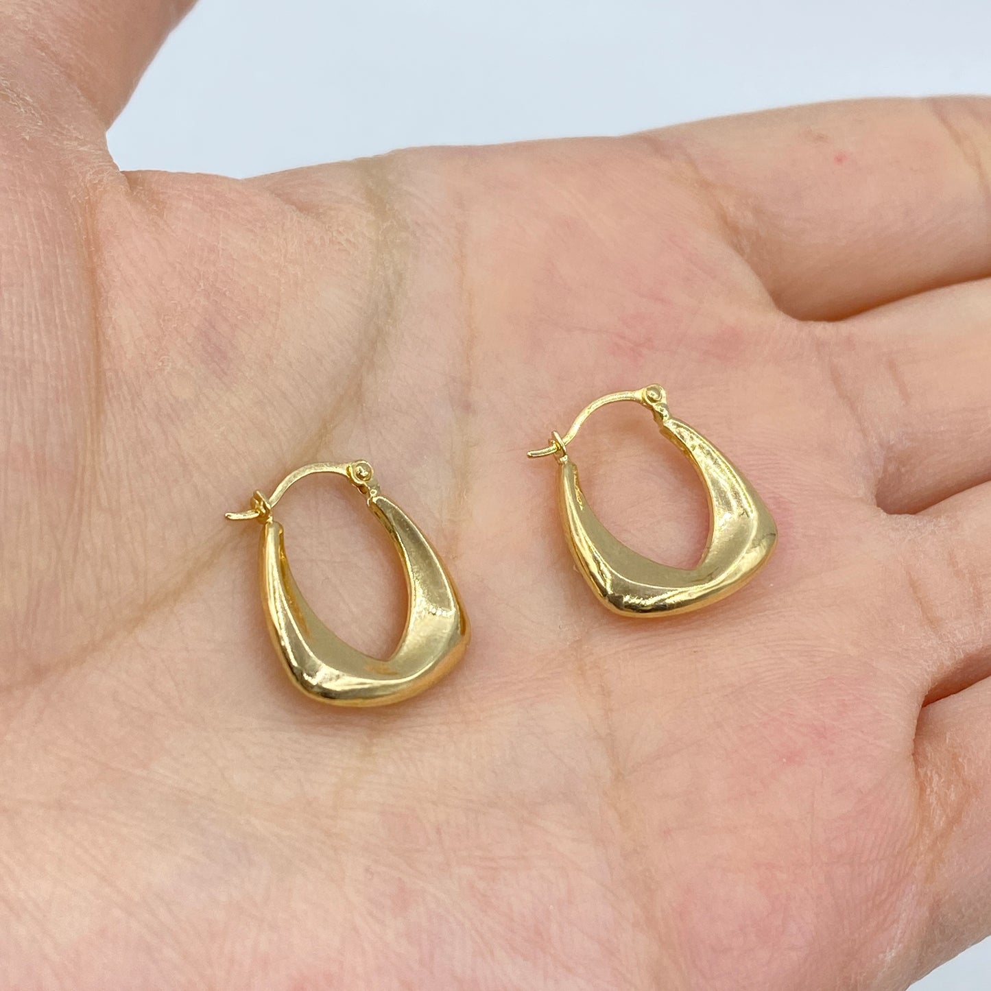 14K Lana Hoop Earrings
