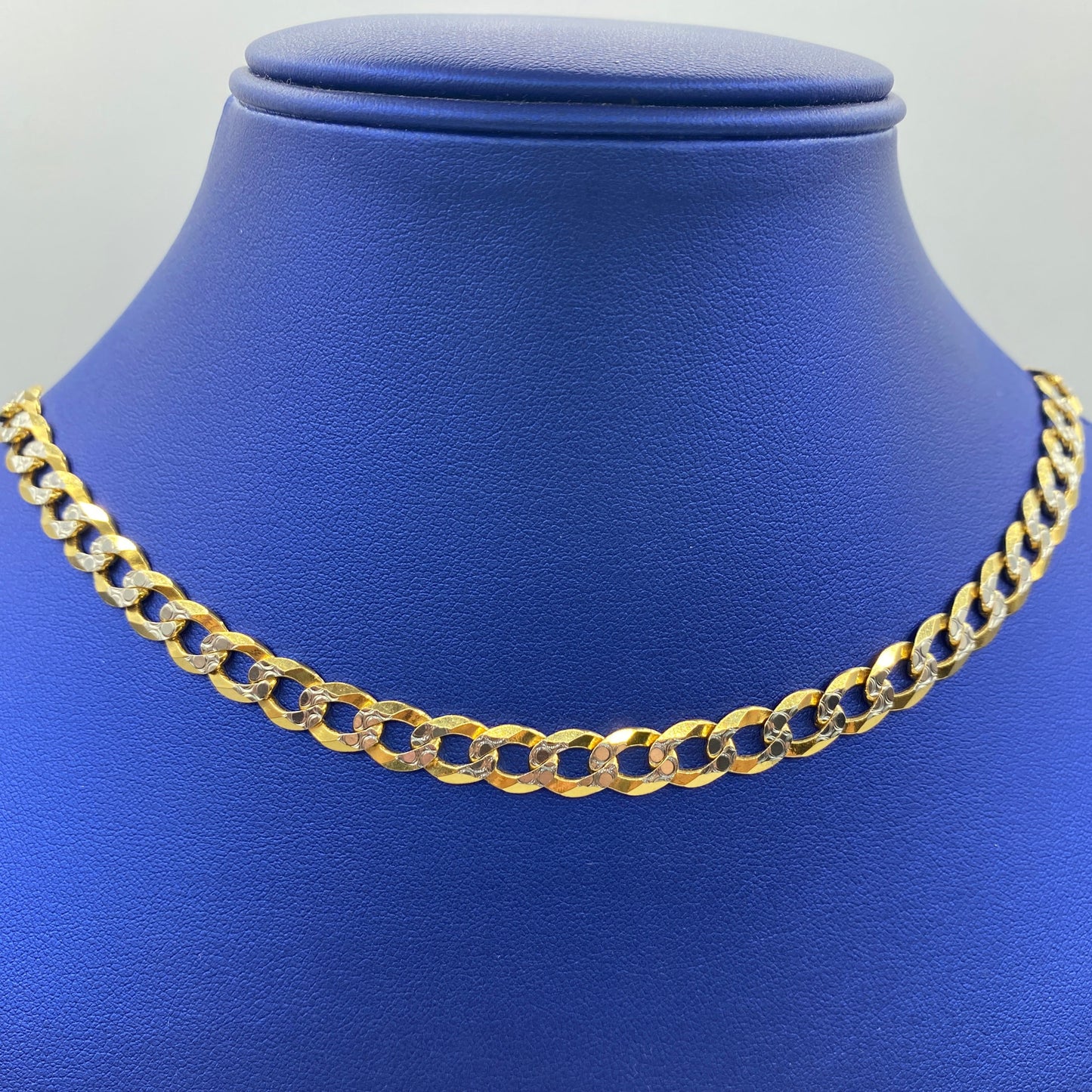 14K 8.5MM Flat Cuban Link Chain 20-26"