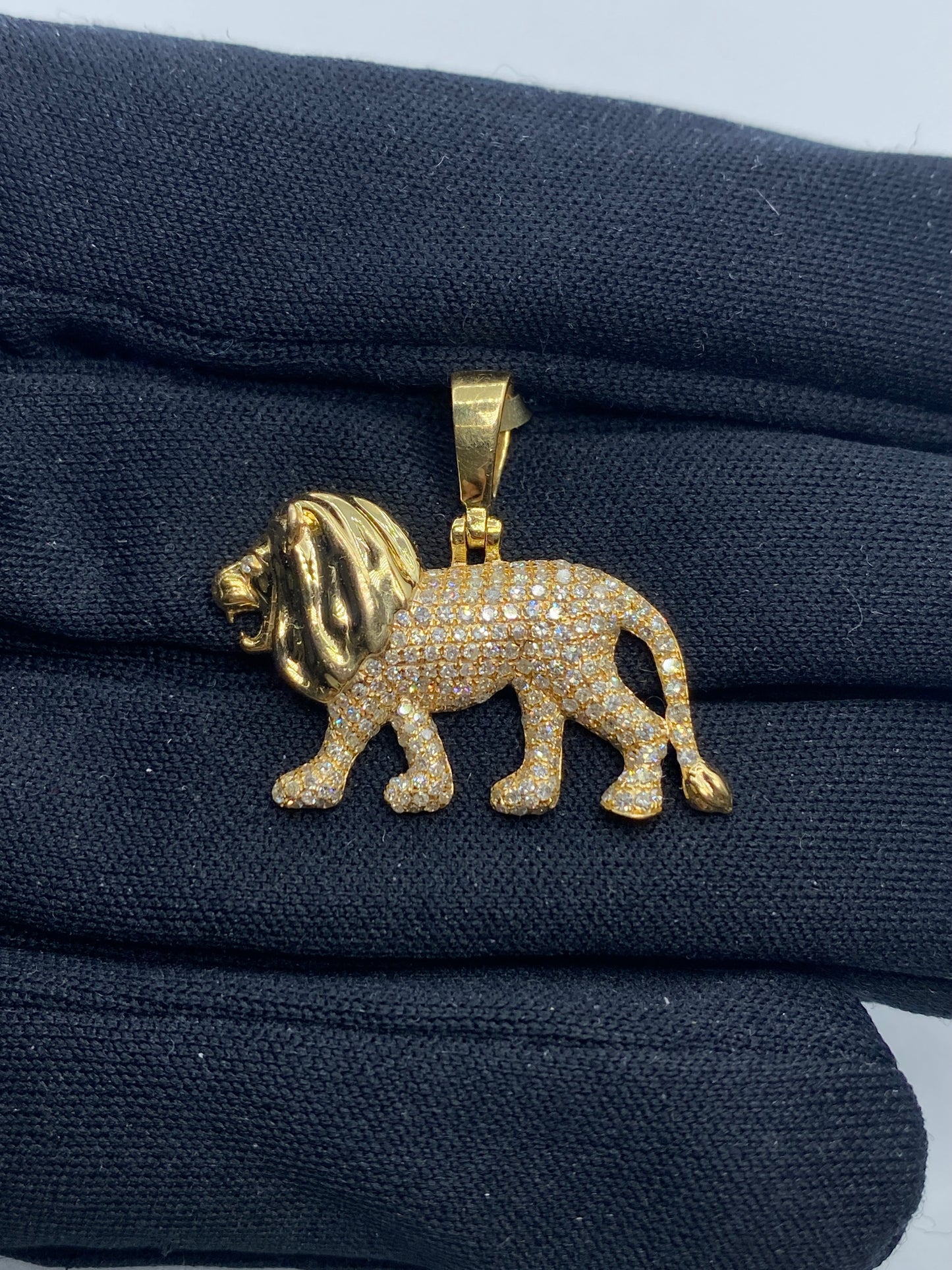 Leo Pendant