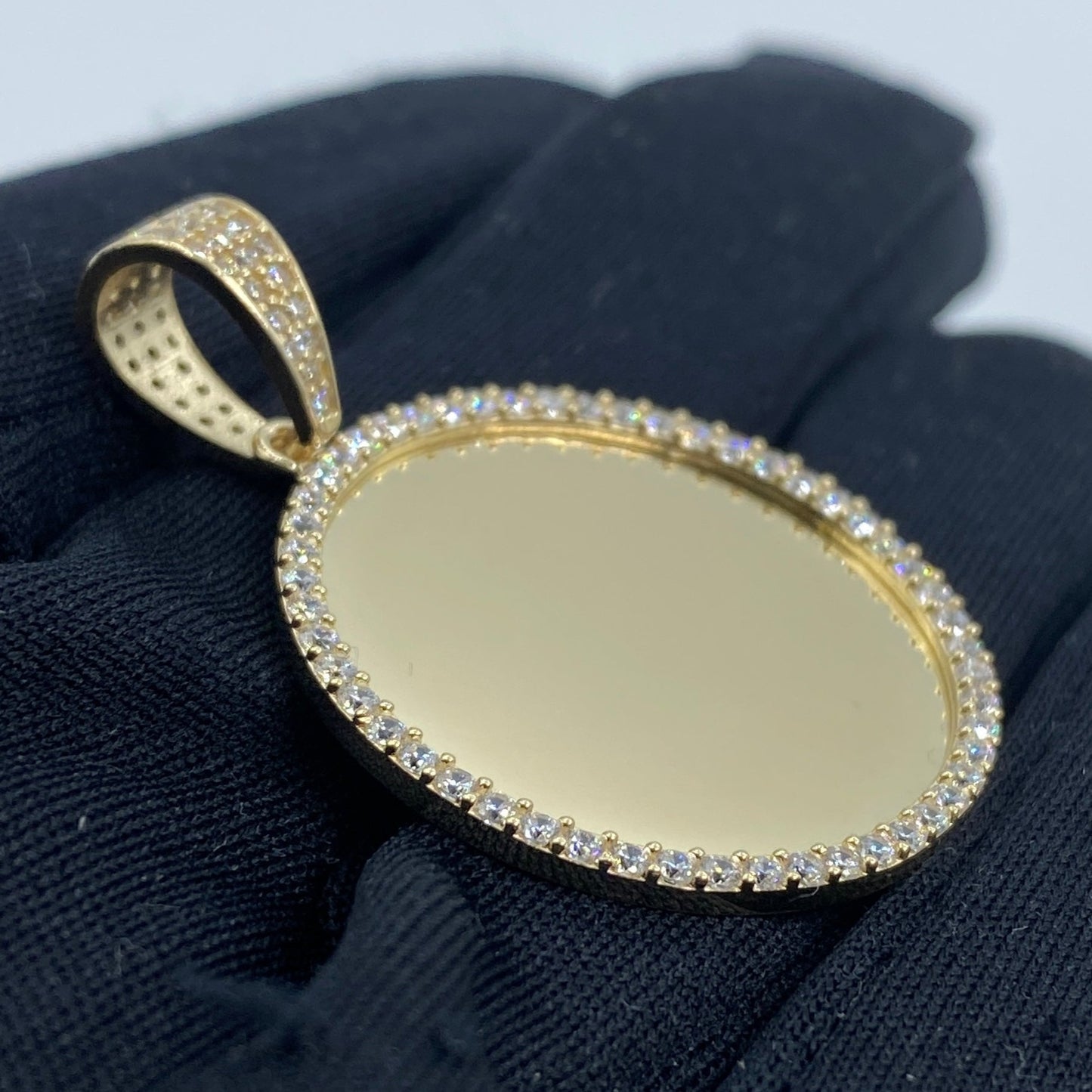 14K Circle Picture Photo Pendant