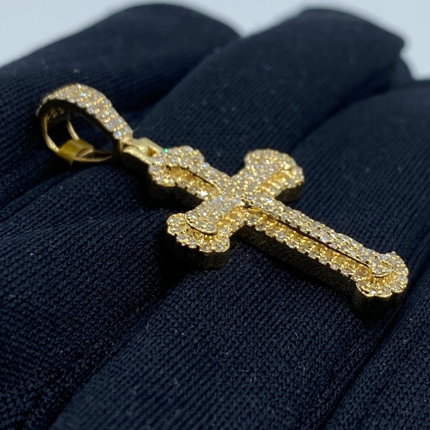 10K Trefoil Cross Diamond Pendant
