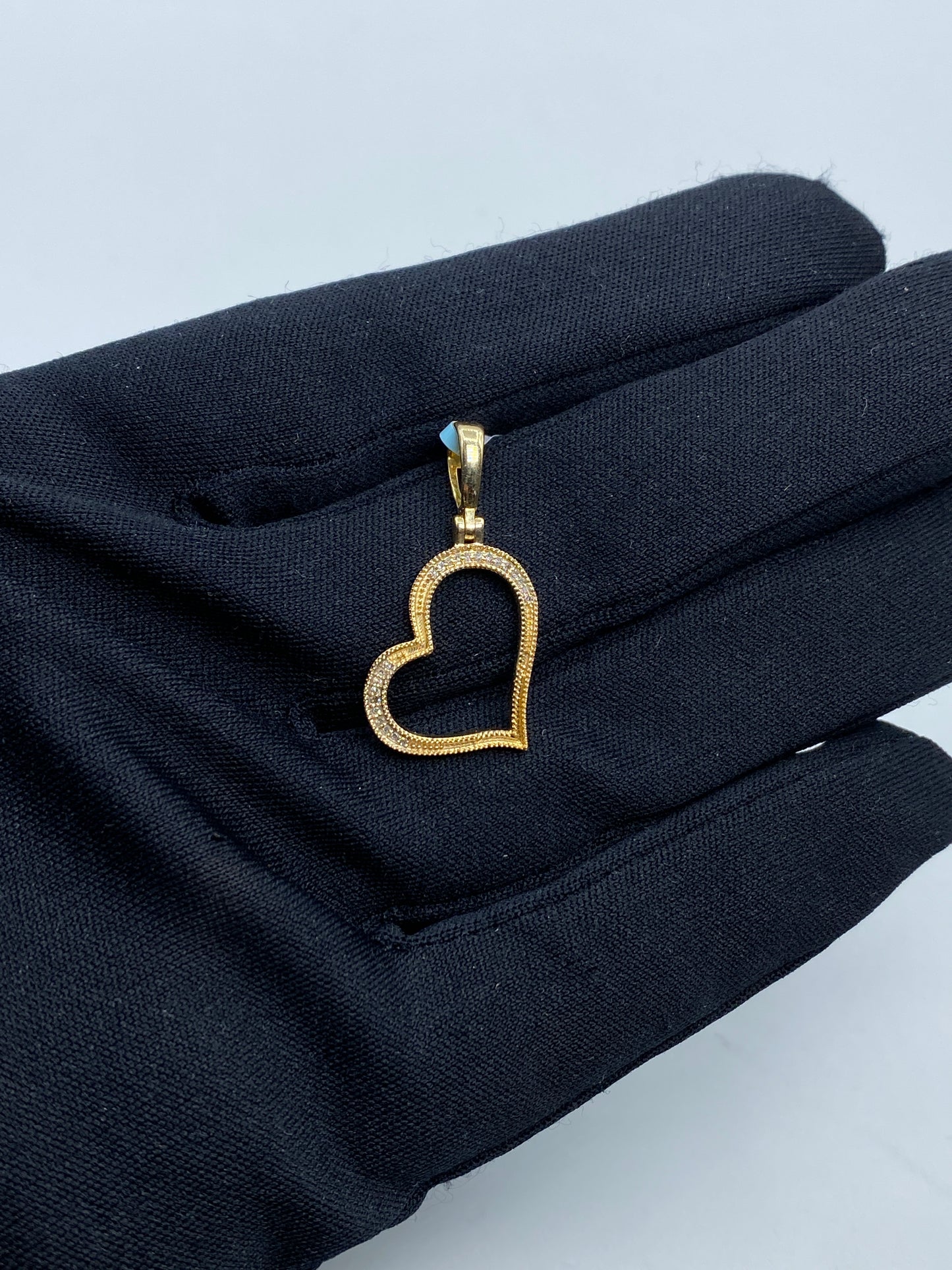 14K Heart Yellow Outline Diamond Pendant