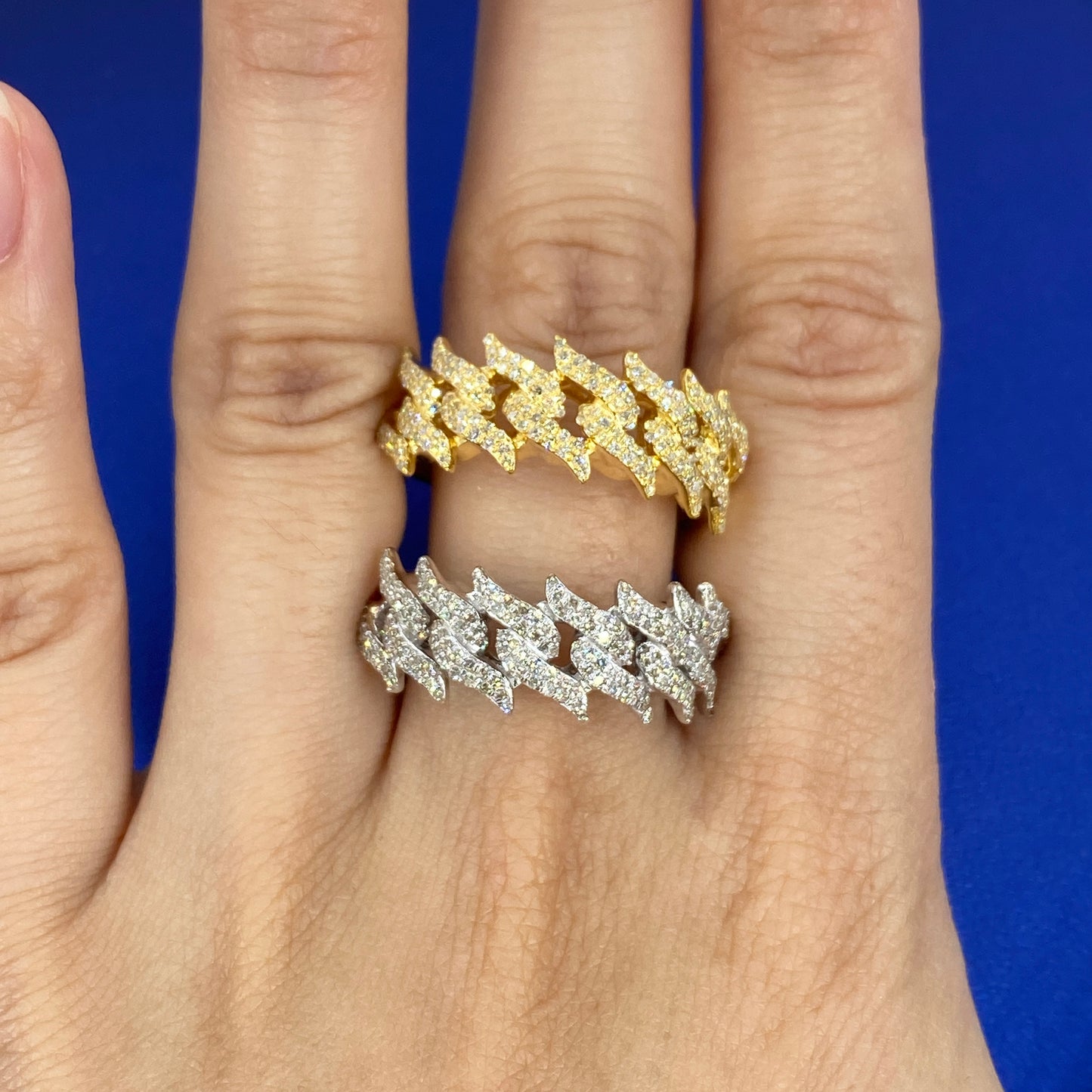 10K Thorn Diamond Ring