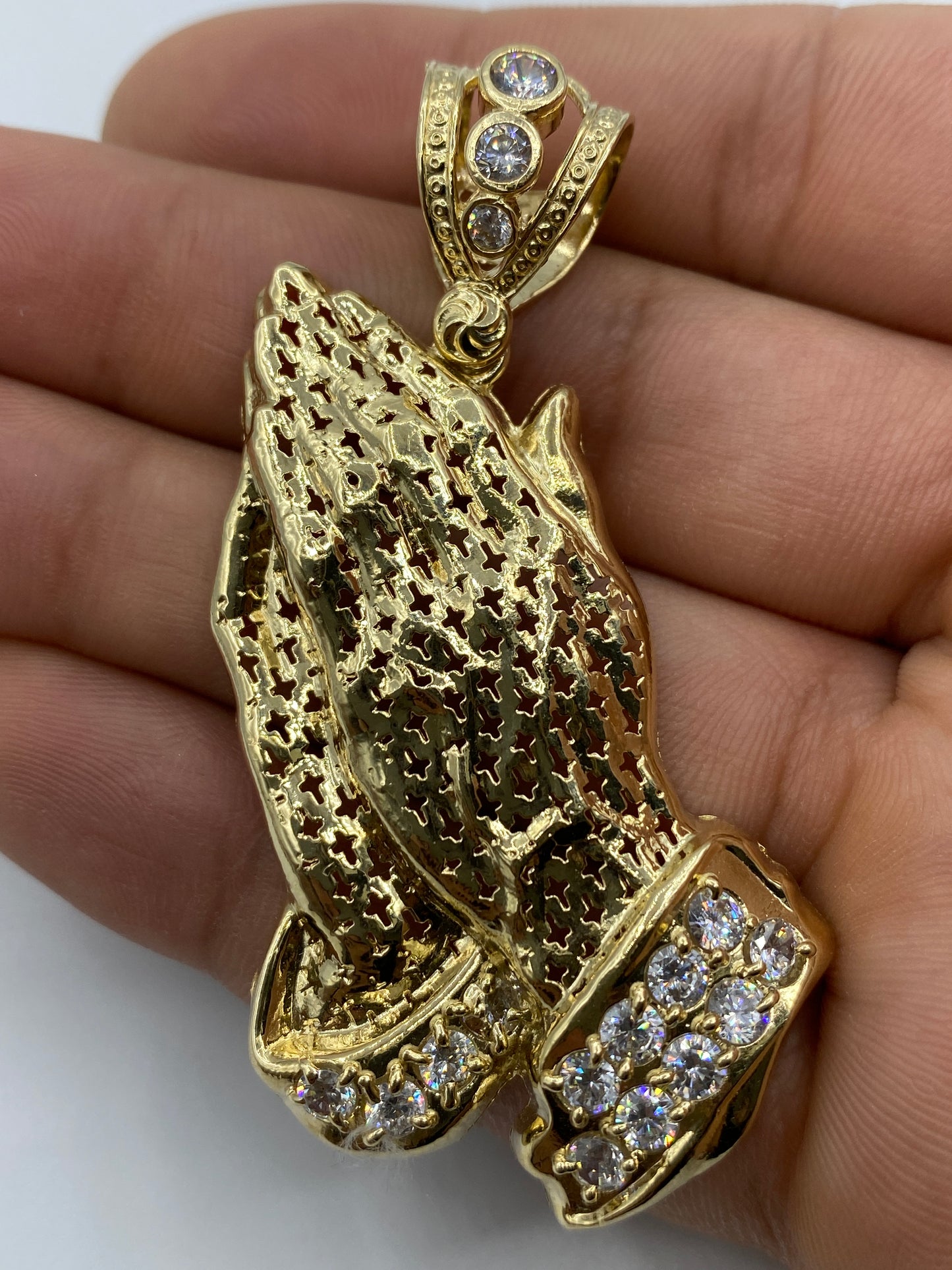 14K Praying Hands Pendant 2.5"