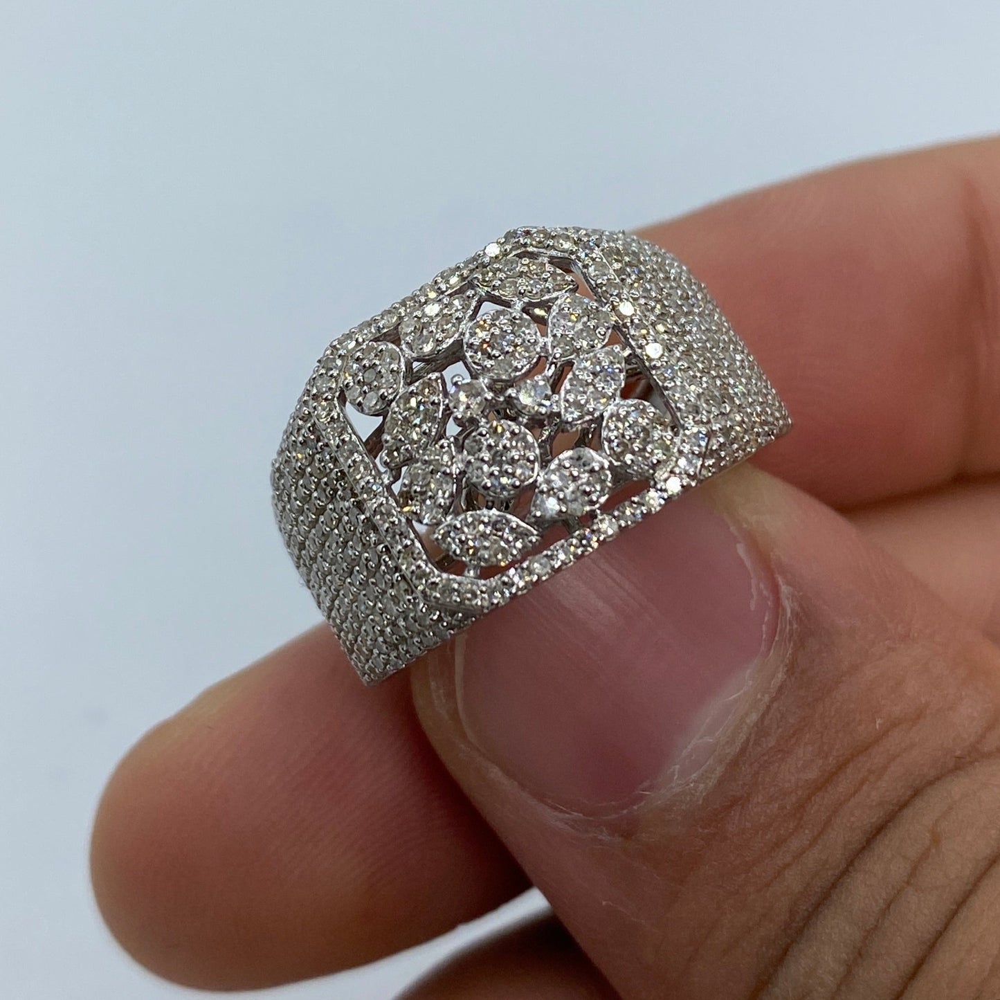 10K Floral Square Diamond Ring