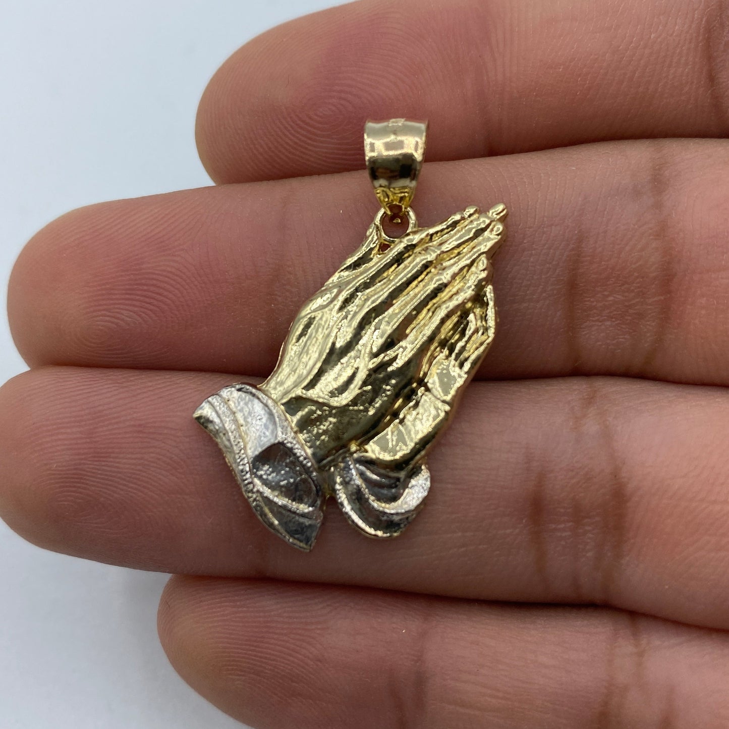14K Praying Hands Pendant 1.2"
