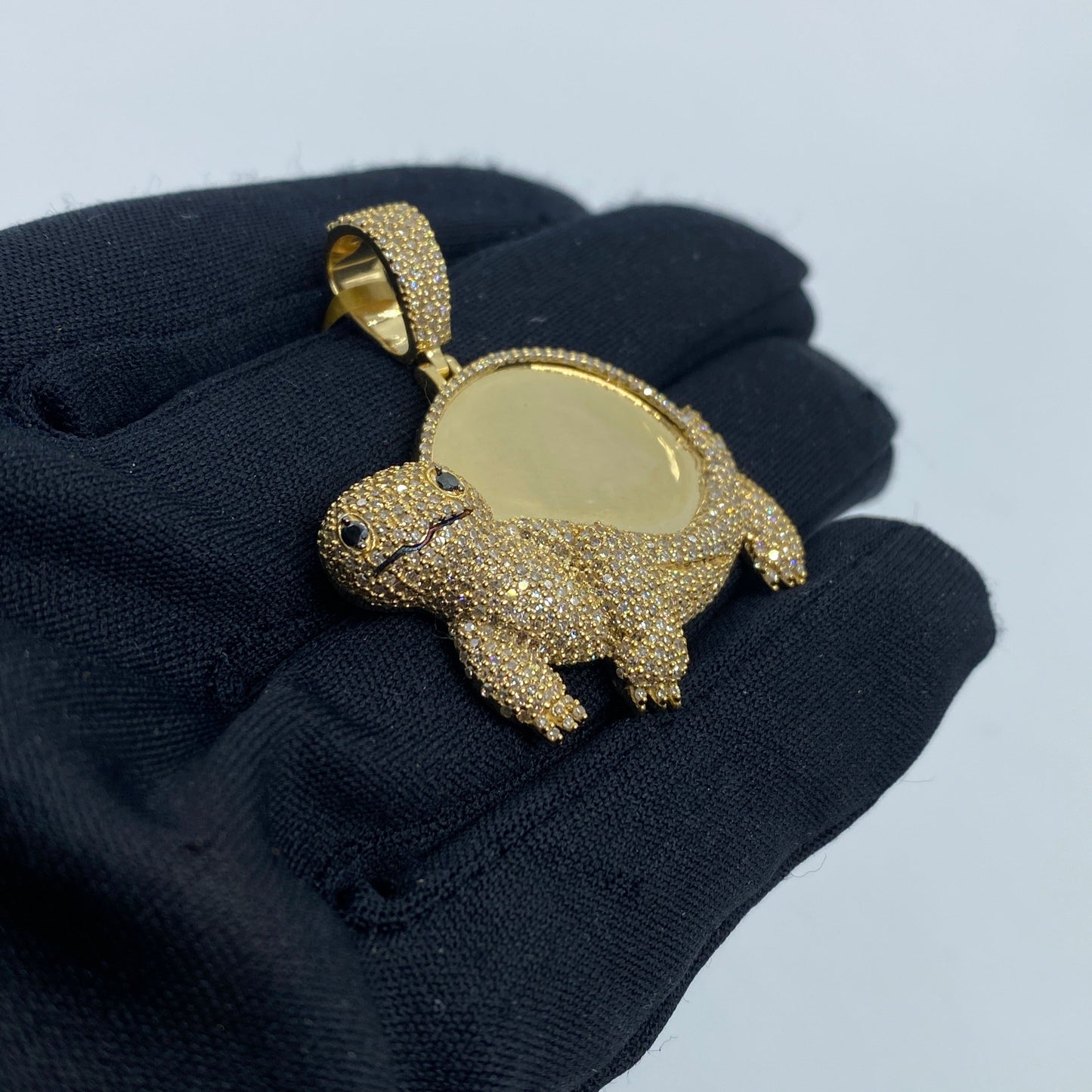 14K Turtle Picture Photo Diamond Pendant