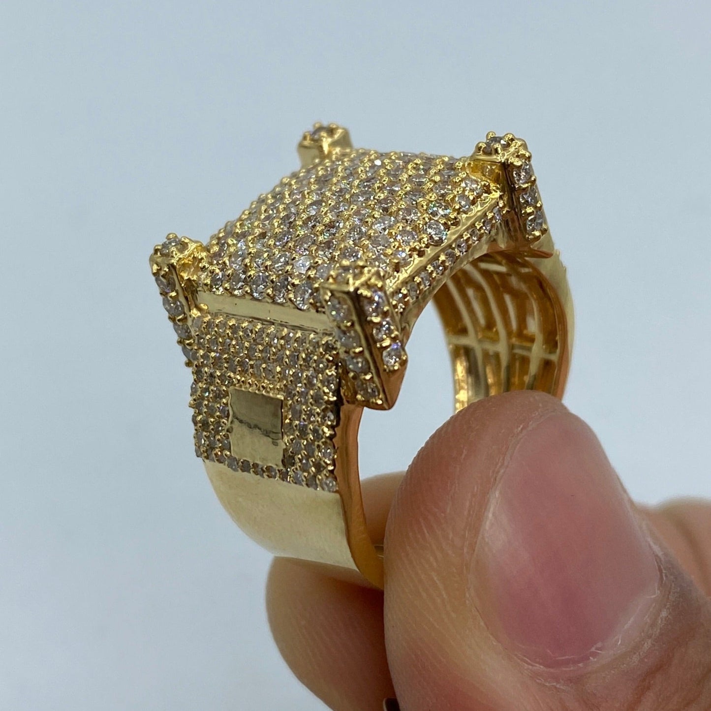 10K Castle Diamond Ring