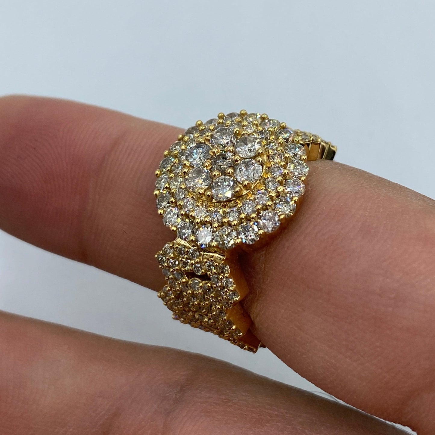 14K Cuban Link Circle Flower Diamond Ring