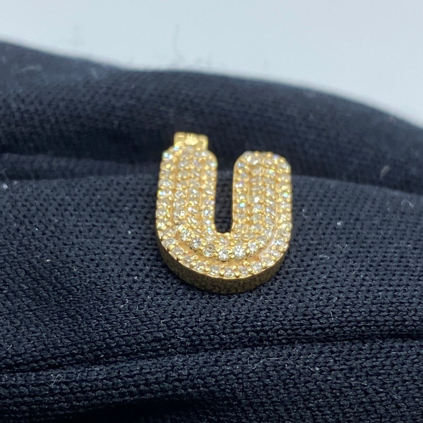 14k Initial U Bubble Pendant