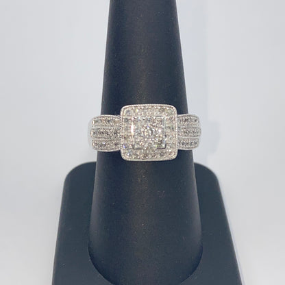 10K Square Halo Diamond Ring