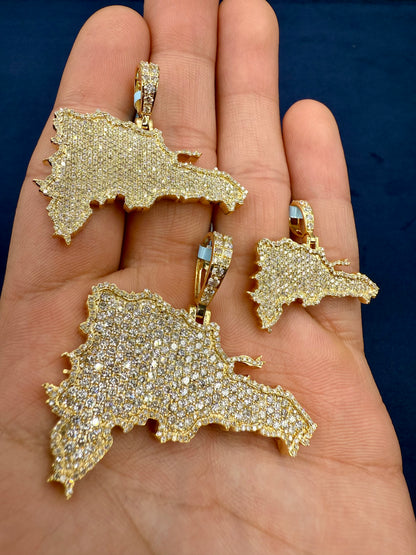 14k Dominican Republic Pendant