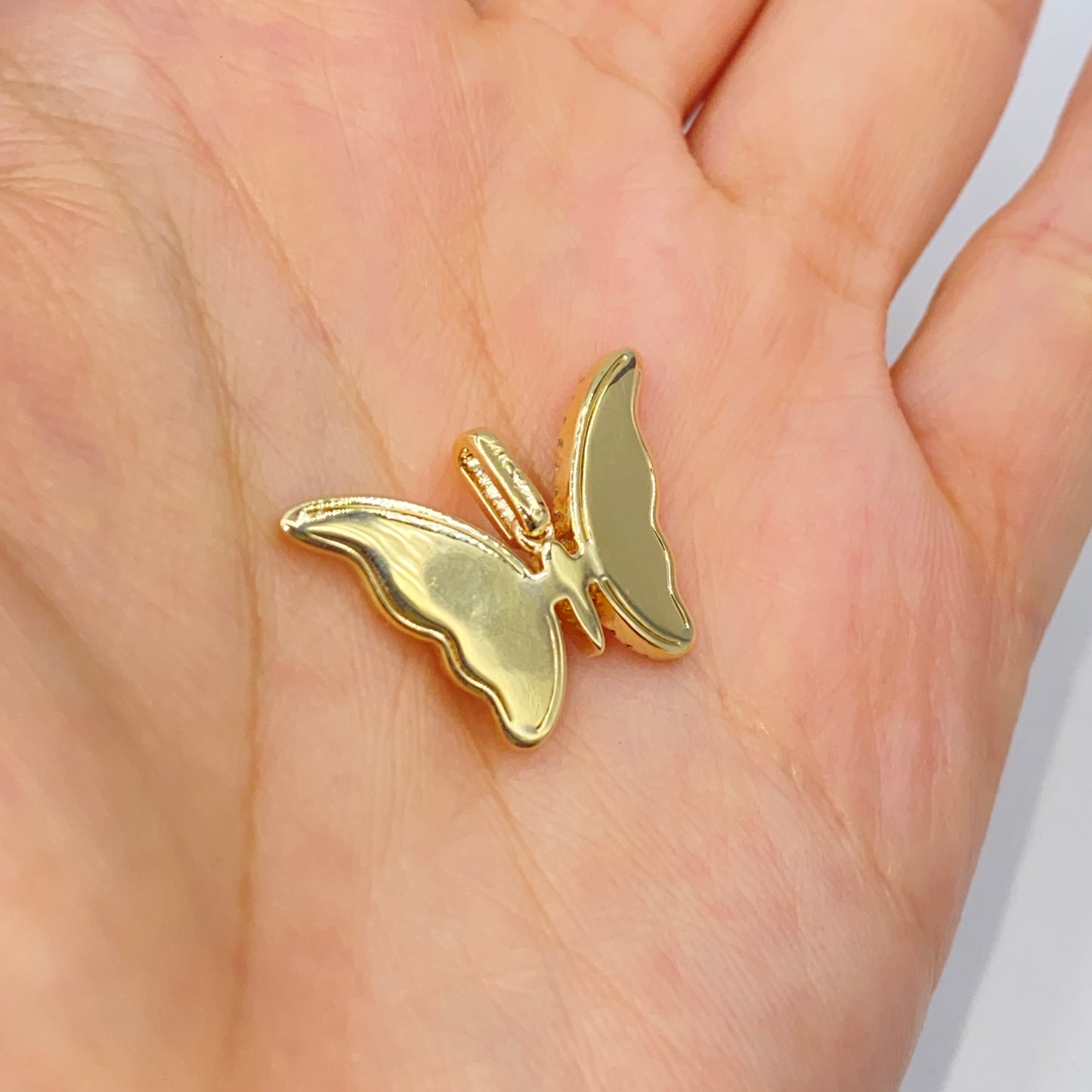 14K Butterfly Shine Diamond Pendant