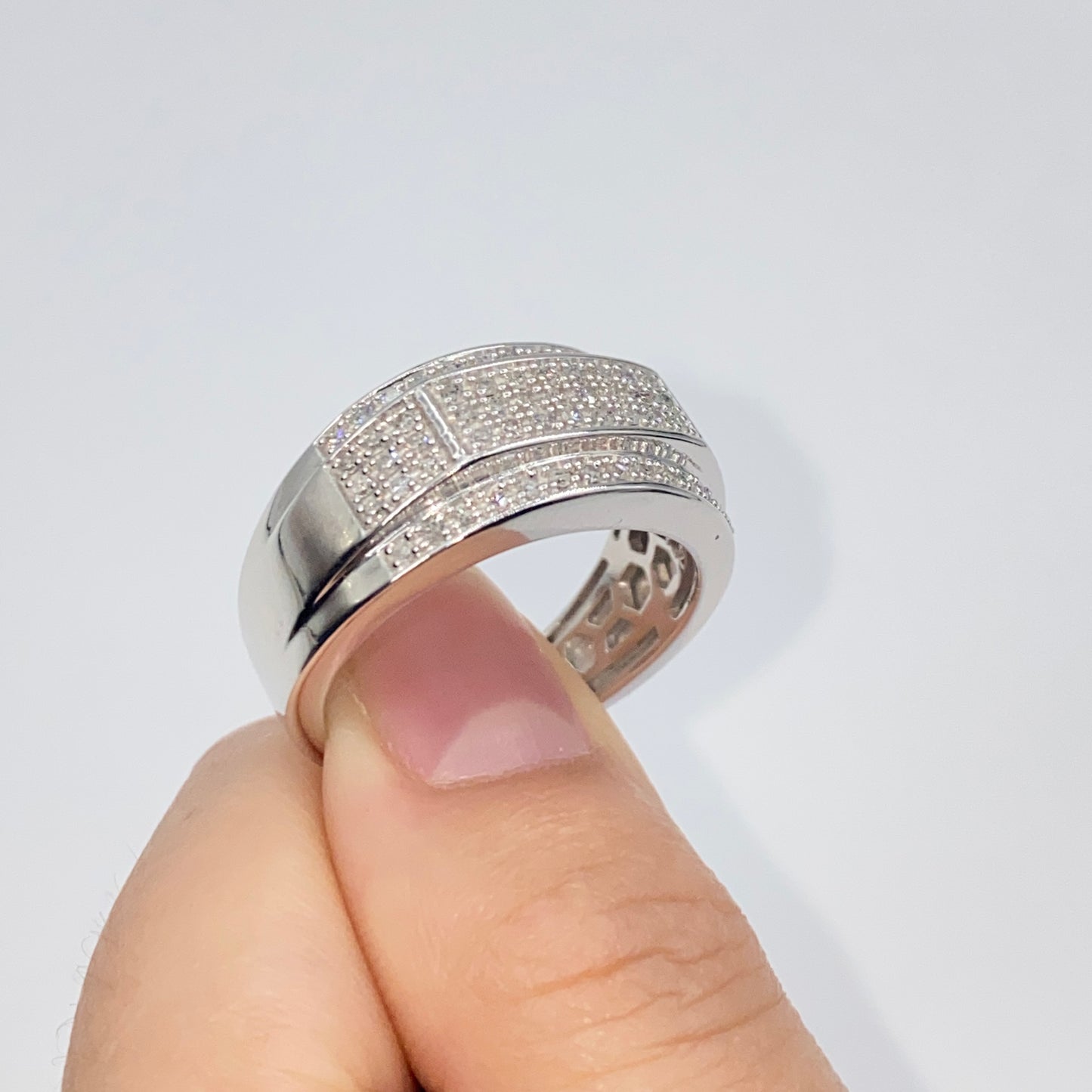 10K Bold Diamond Ring Band