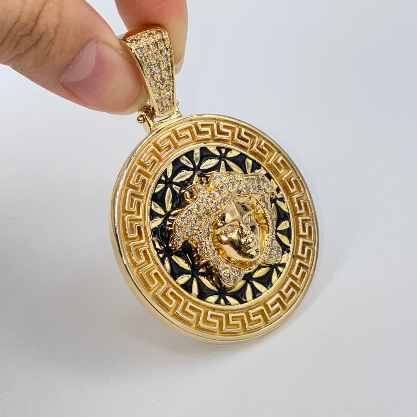 14K Vegas Medusa Head Diamond Pendant