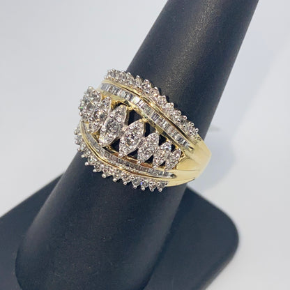 10K Diamond Baguette Crown Ring