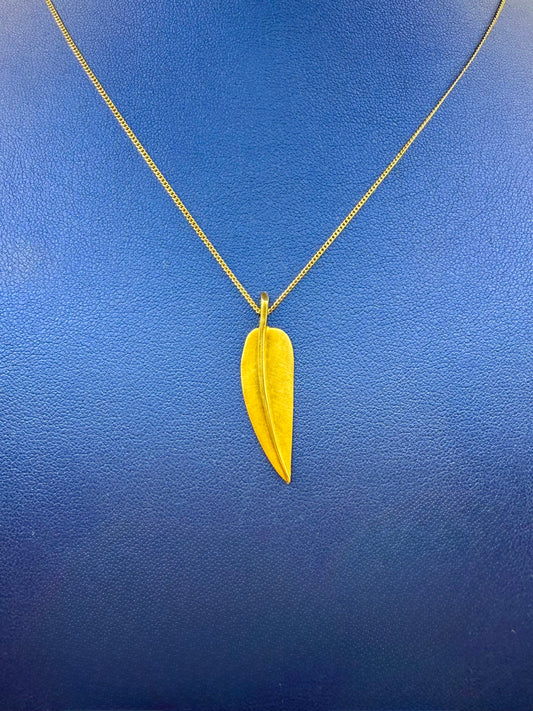 18k Gold Tiffany Leaf Necklace