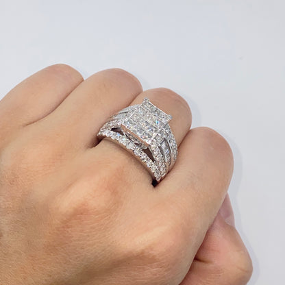 10K Rectangle Princess Cut Diamond Baguette Ring