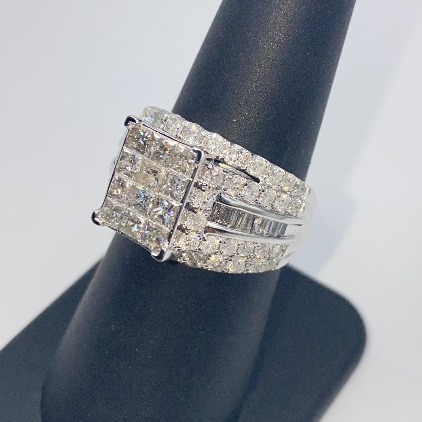 10K Rectangle Princess Cut Diamond Baguette Ring