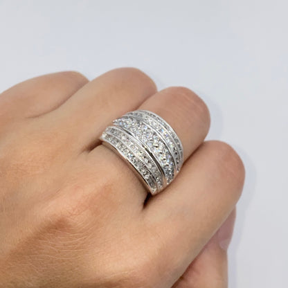 10K Diamond Row Ring Band