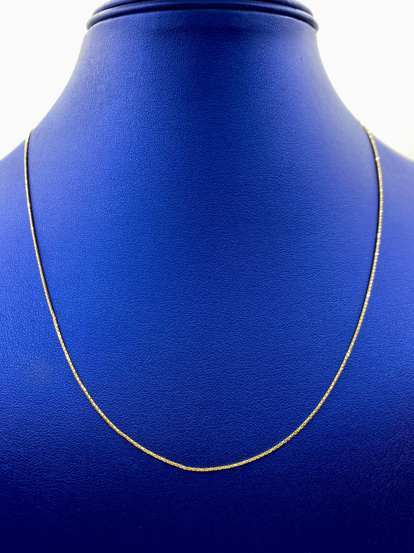 18K Gold Elegant Chain