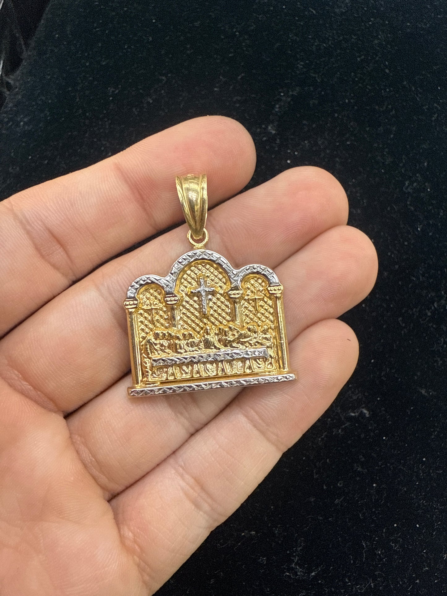 14k Gold Last Supper pendant