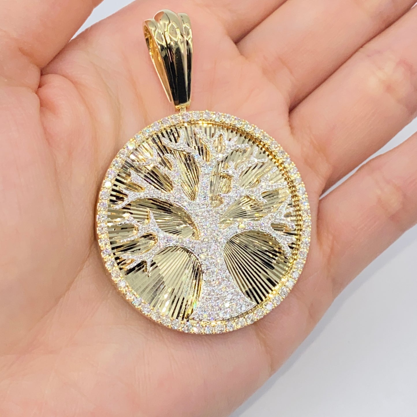 14K Tree of Life Shine Diamond Pendant