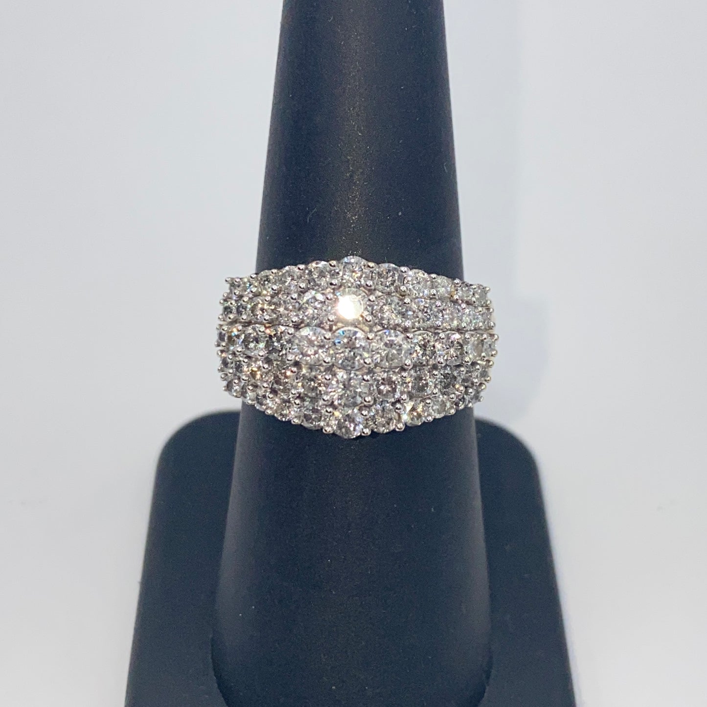 10K Cluster Diamond Ring