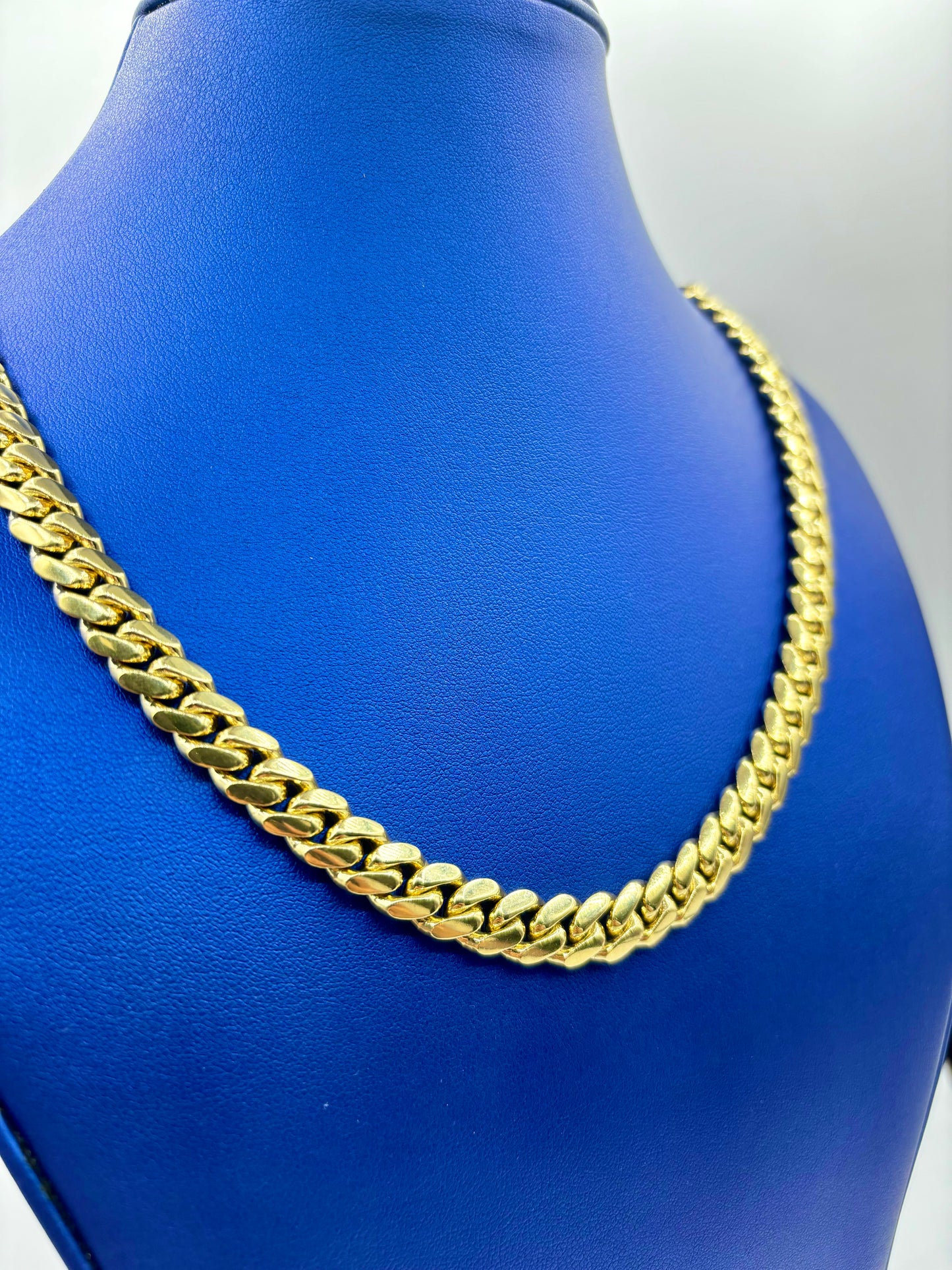 14K Solid Gold Cuban Chain 9.3mm 22in