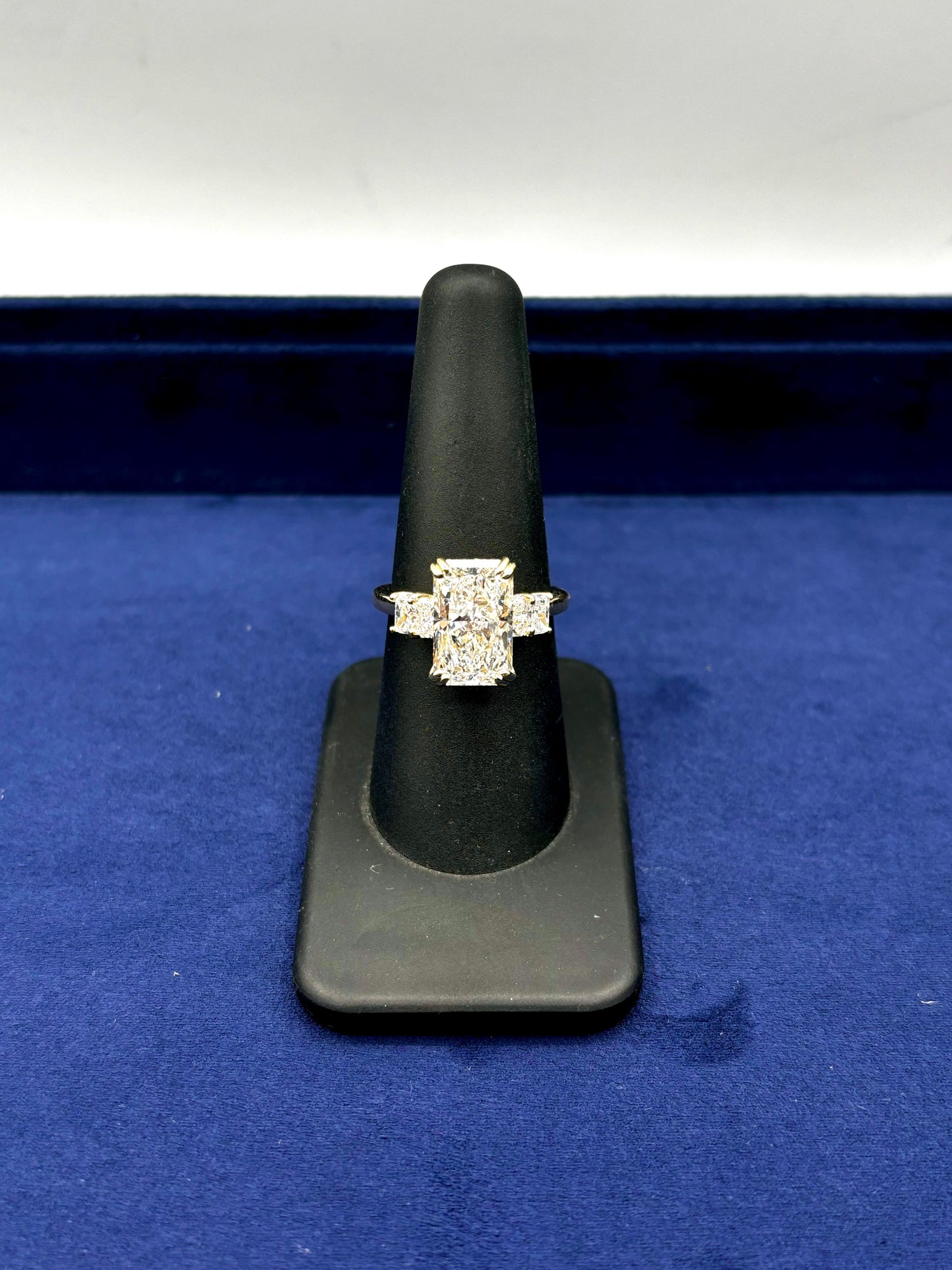 14k Radiant Cut Diamond Engagement Ring