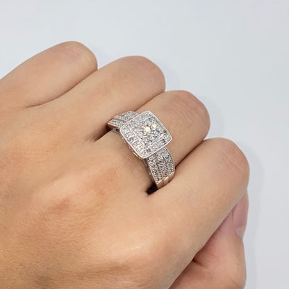 10K Square Halo Diamond Ring