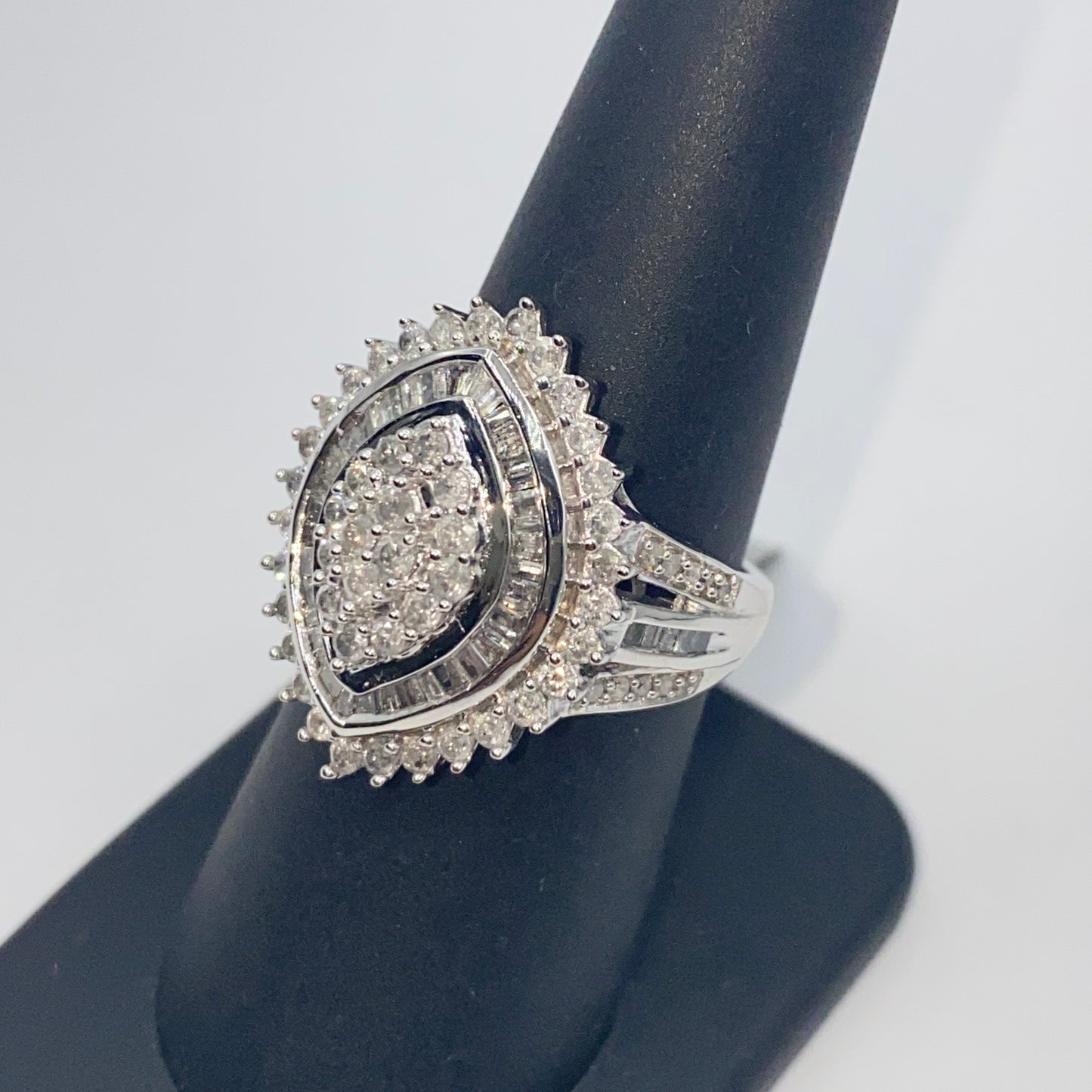 10K Diamond Baguette Ring