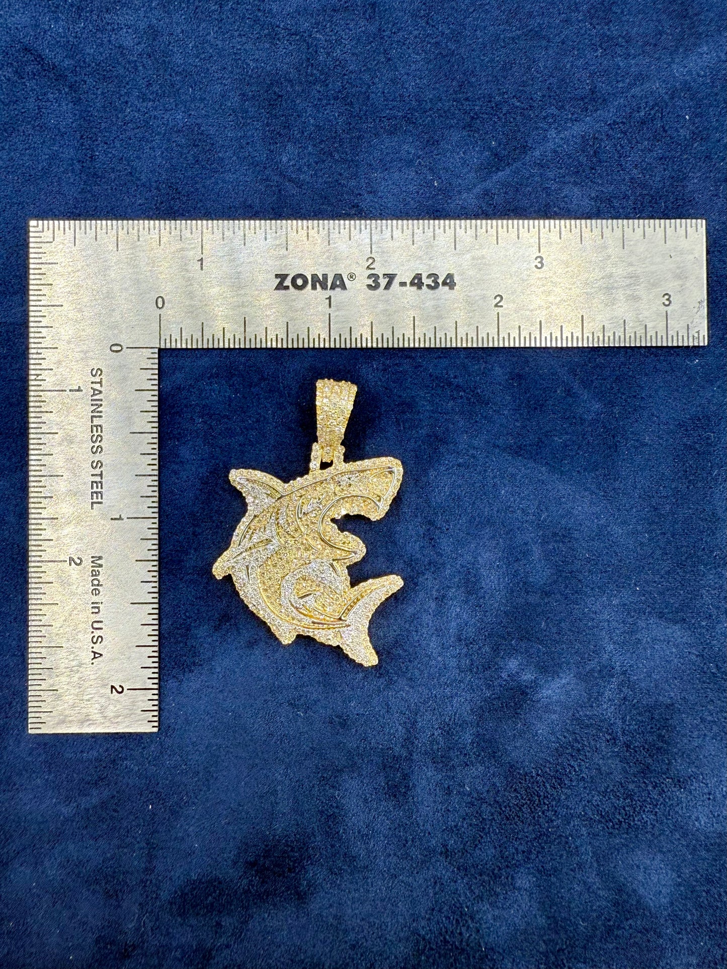 10k 3D Shark Pendant