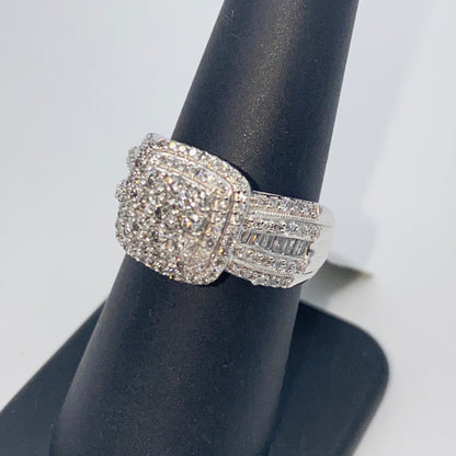 10K Large Stone Center Diamond Halo Engagement Ring