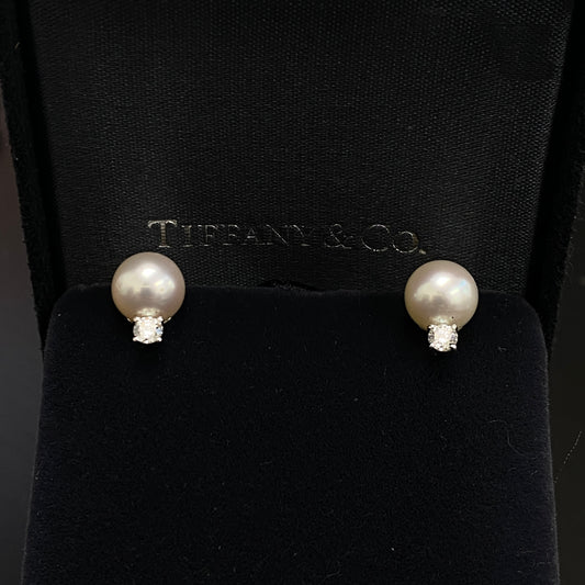 18K Vintage Tiffany & Co Pearl Stud